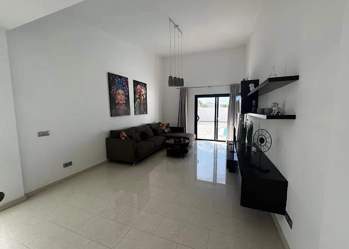 Nazaret Home Nyaraló *